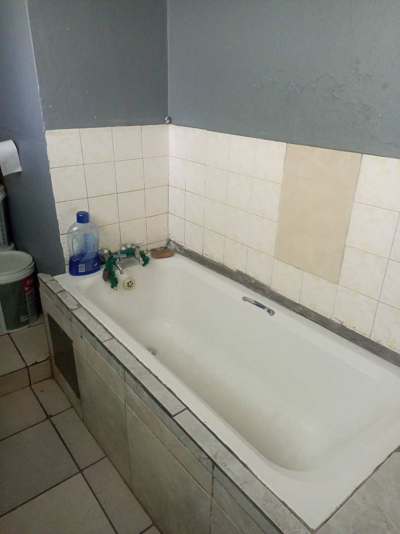 2 Bedroom Property for Sale in Pretoria West Gauteng