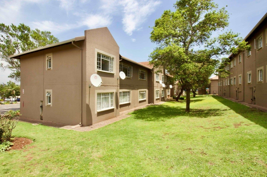 2 Bedroom Property for Sale in Die Hoewes Gauteng