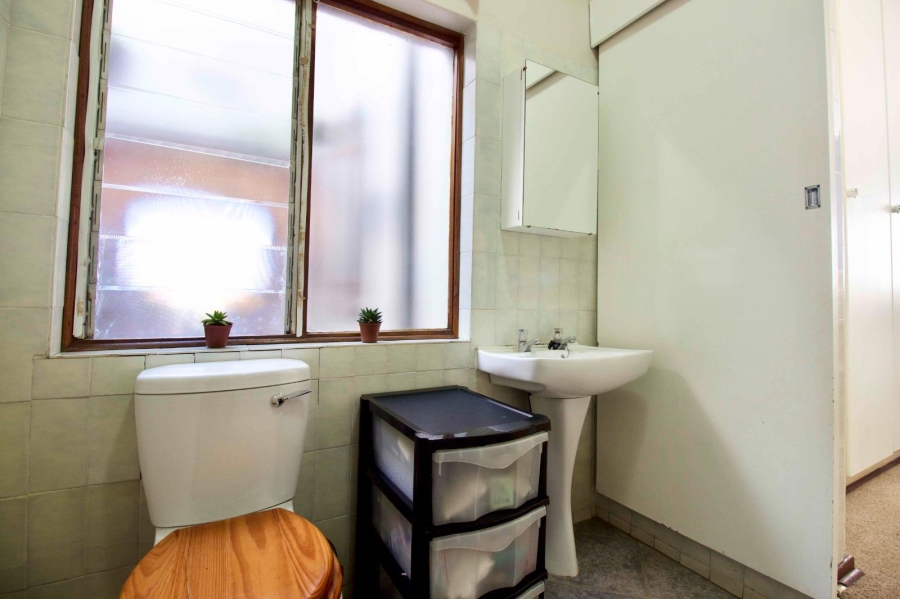 3 Bedroom Property for Sale in Die Hoewes Gauteng