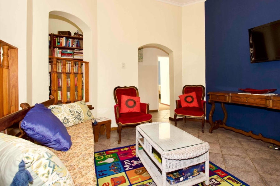 3 Bedroom Property for Sale in Die Hoewes Gauteng