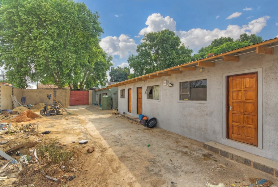 6 Bedroom Property for Sale in Jeppestown Gauteng