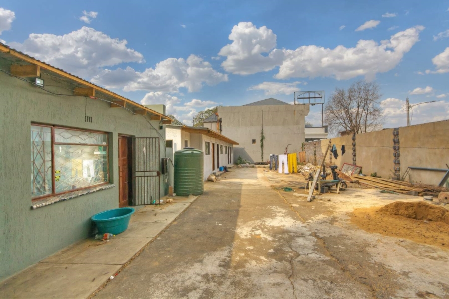 6 Bedroom Property for Sale in Jeppestown Gauteng