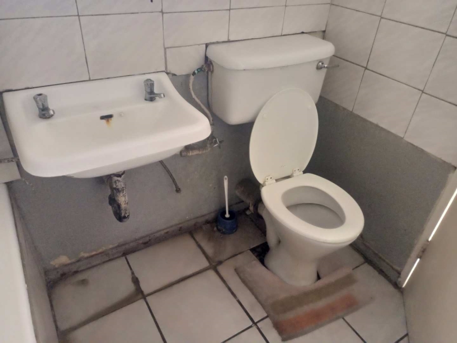 1 Bedroom Property for Sale in Pretoria West Gauteng