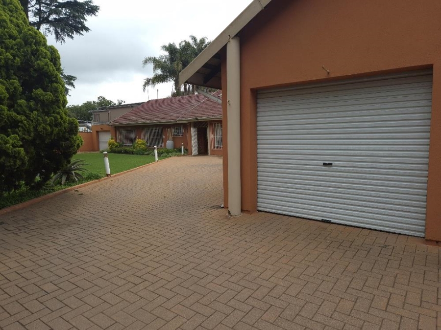4 Bedroom Property for Sale in Beyerspark Gauteng