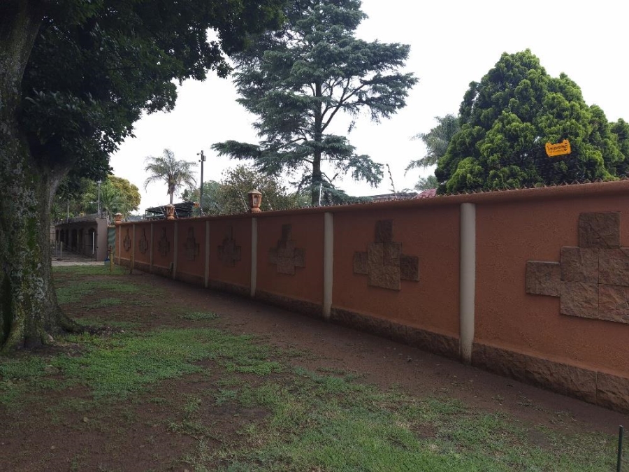 4 Bedroom Property for Sale in Beyerspark Gauteng