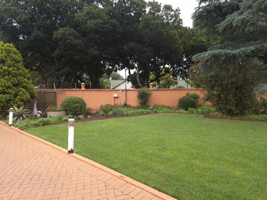 4 Bedroom Property for Sale in Beyerspark Gauteng