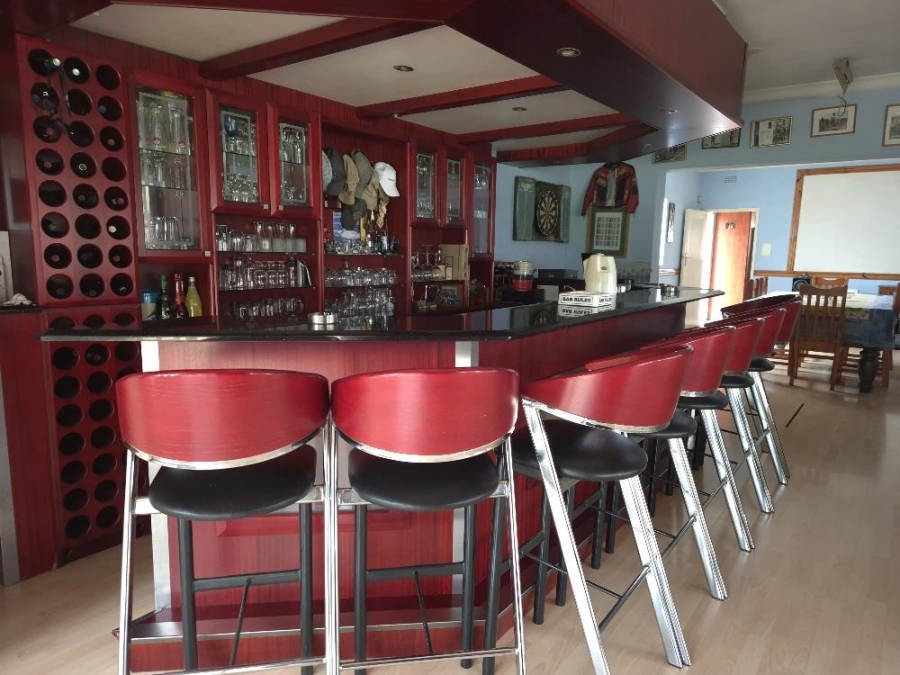 4 Bedroom Property for Sale in Beyerspark Gauteng