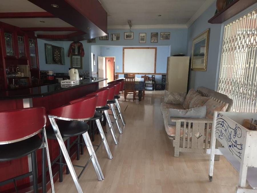 4 Bedroom Property for Sale in Beyerspark Gauteng