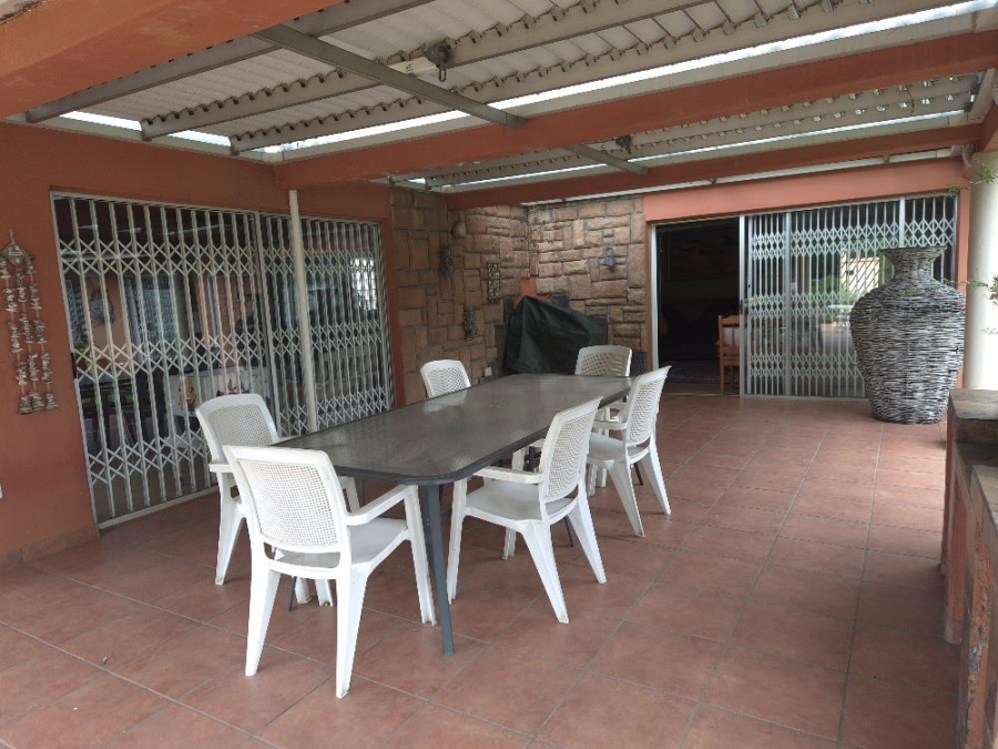 4 Bedroom Property for Sale in Beyerspark Gauteng
