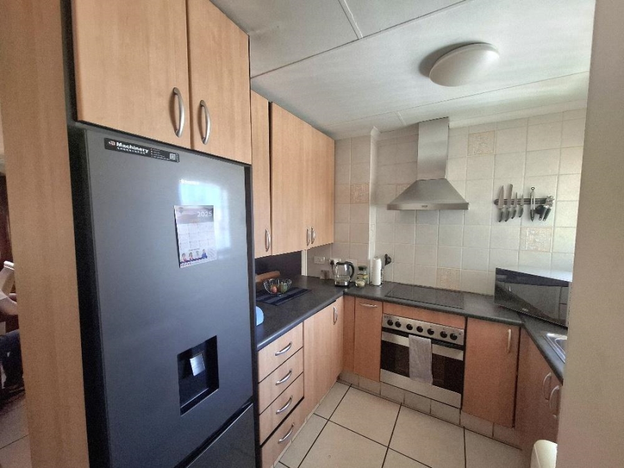 2 Bedroom Property for Sale in Verwoerdpark Gauteng