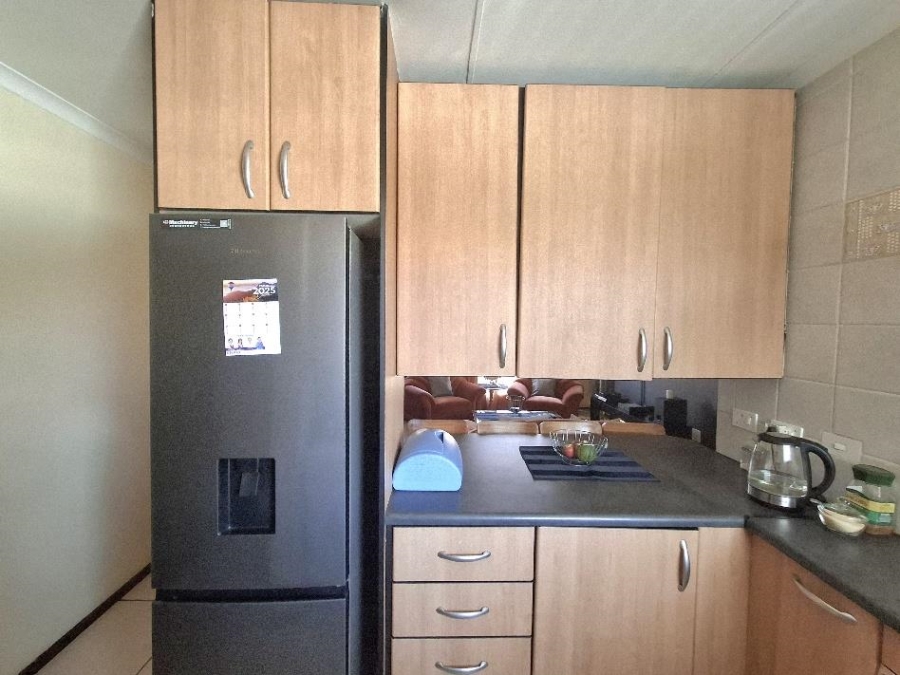 2 Bedroom Property for Sale in Verwoerdpark Gauteng