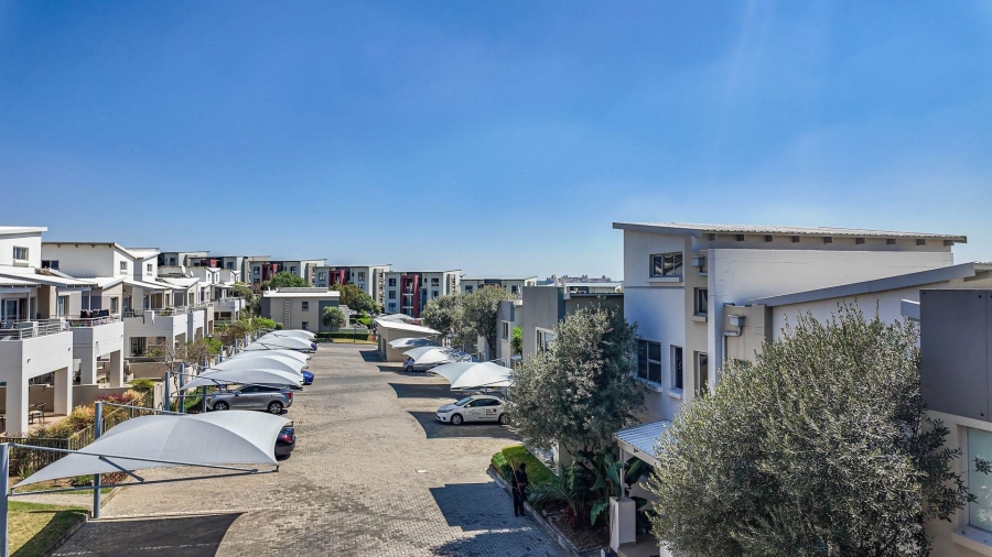 To Let 2 Bedroom Property for Rent in Beverley Gauteng