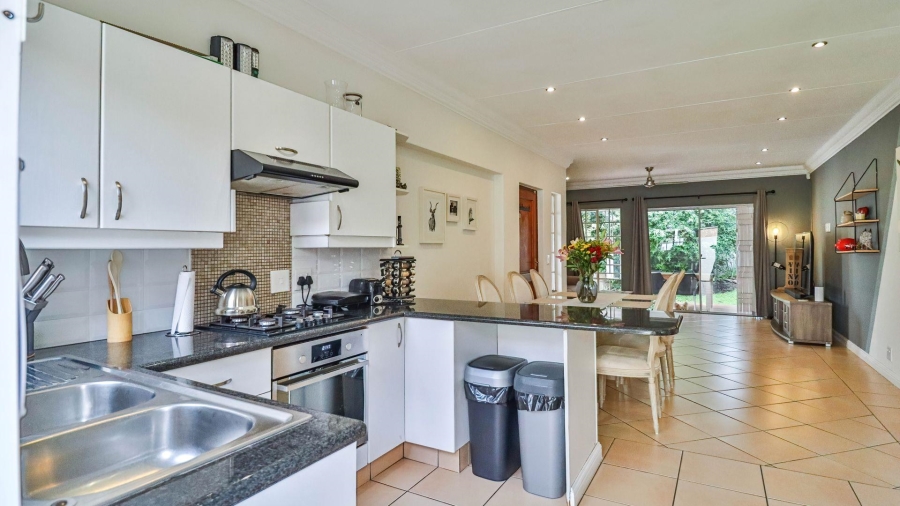 3 Bedroom Property for Sale in Douglasdale Gauteng