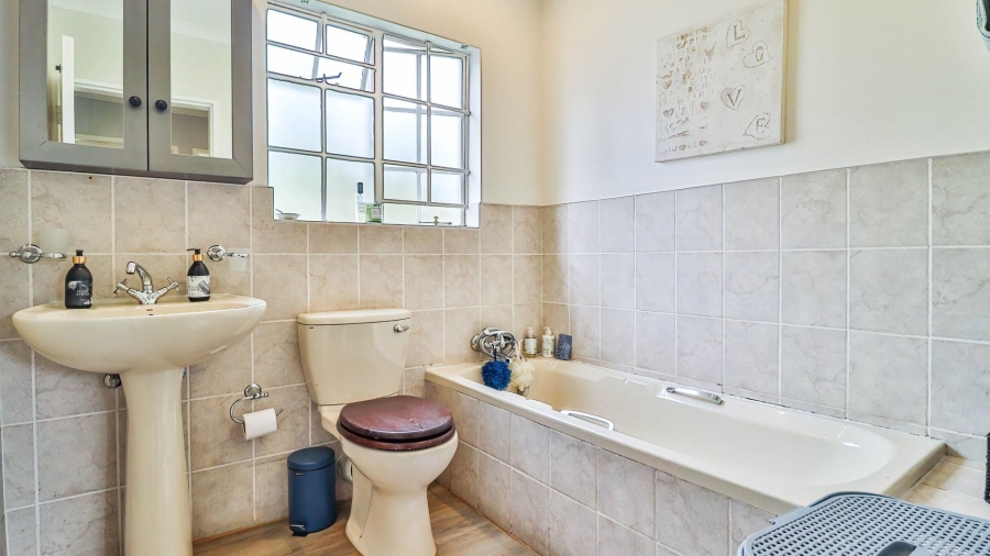 3 Bedroom Property for Sale in Douglasdale Gauteng