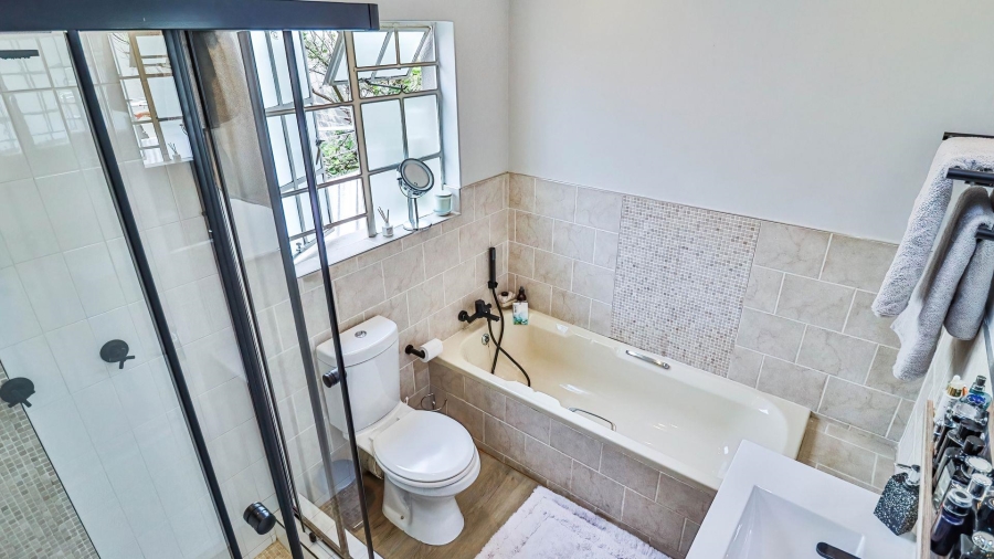 3 Bedroom Property for Sale in Douglasdale Gauteng