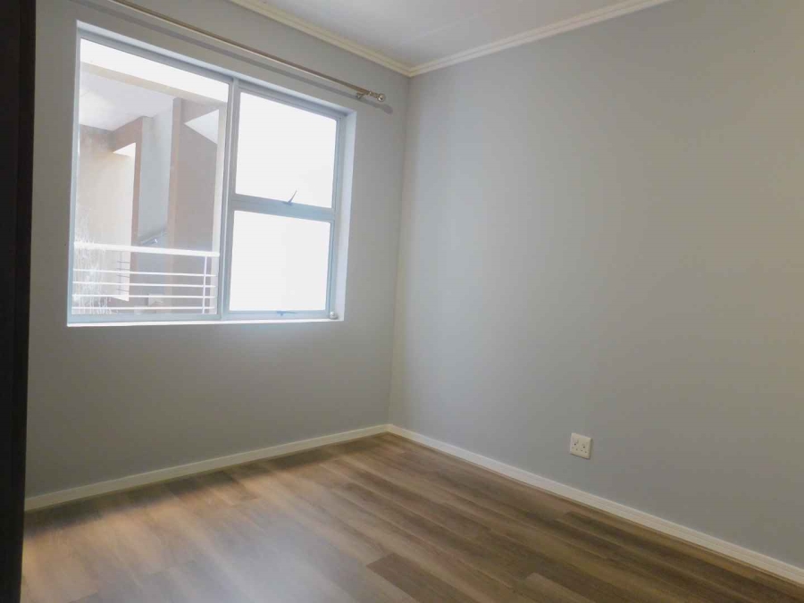 To Let 2 Bedroom Property for Rent in Bryanston Gauteng