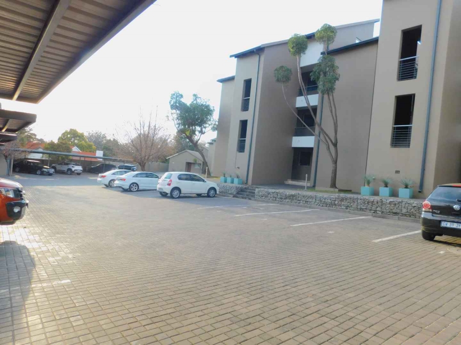 To Let 2 Bedroom Property for Rent in Bryanston Gauteng