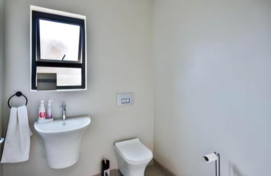 6 Bedroom Property for Sale in Savannah Country Estate Gauteng