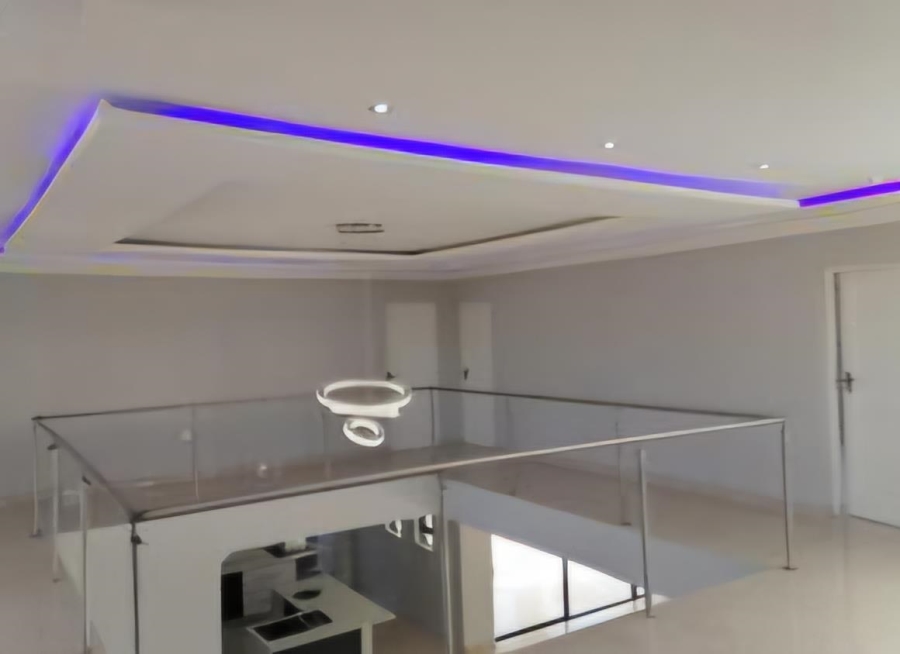 6 Bedroom Property for Sale in Savannah Country Estate Gauteng