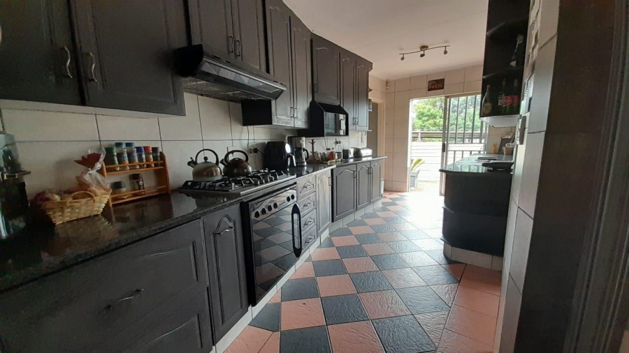 3 Bedroom Property for Sale in Glen Marais Gauteng