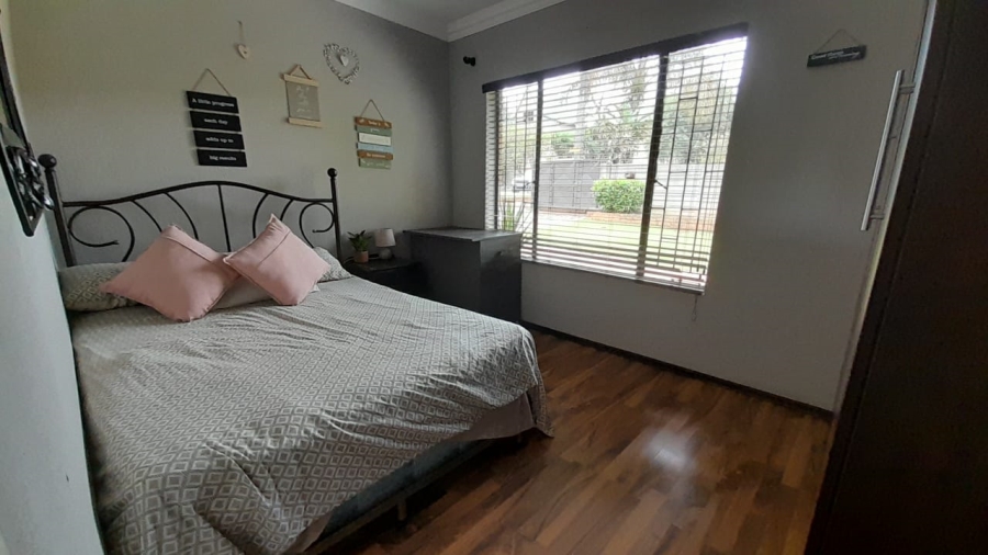 3 Bedroom Property for Sale in Glen Marais Gauteng