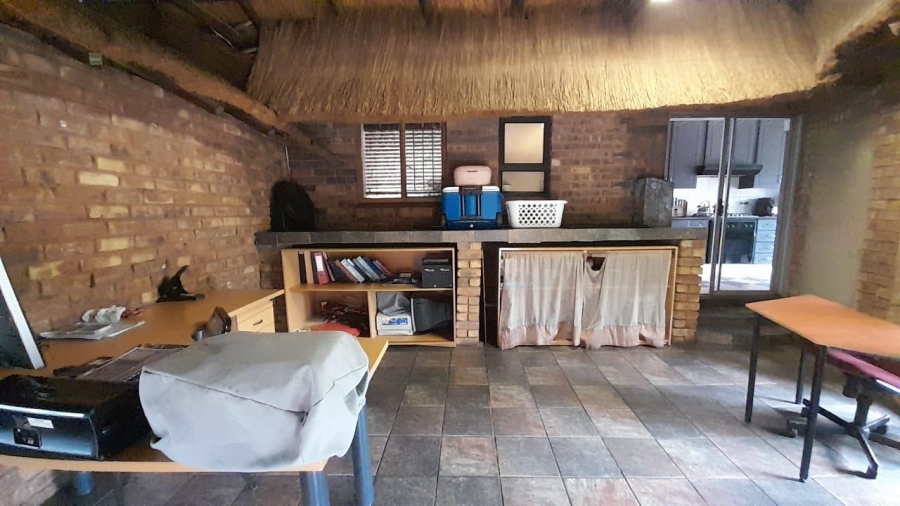 3 Bedroom Property for Sale in Glen Marais Gauteng