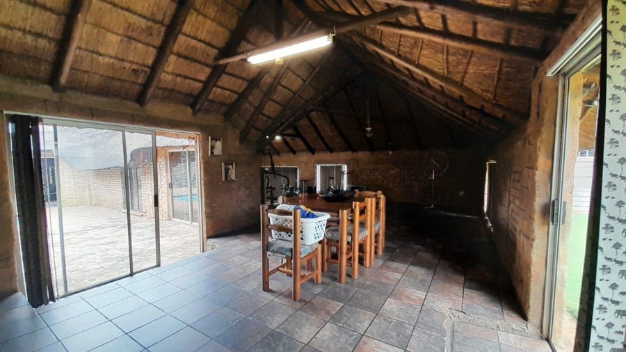 3 Bedroom Property for Sale in Glen Marais Gauteng