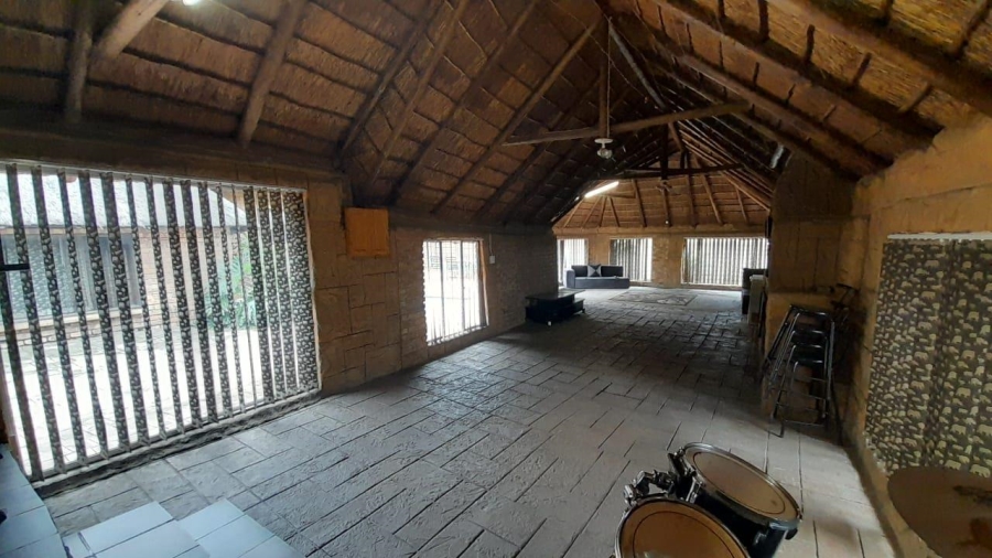 3 Bedroom Property for Sale in Glen Marais Gauteng