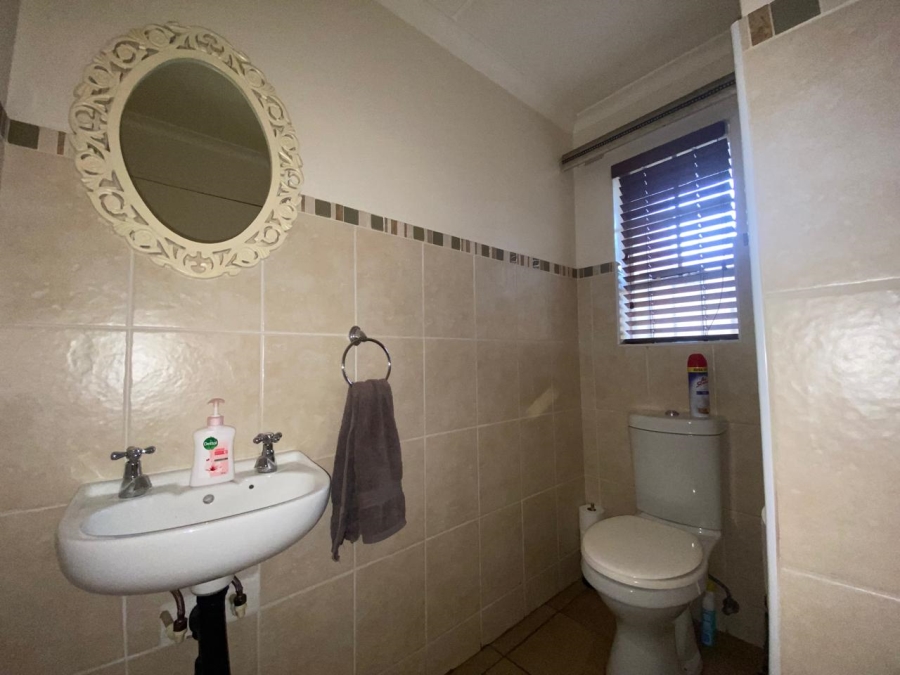 2 Bedroom Property for Sale in Rynfield Gauteng