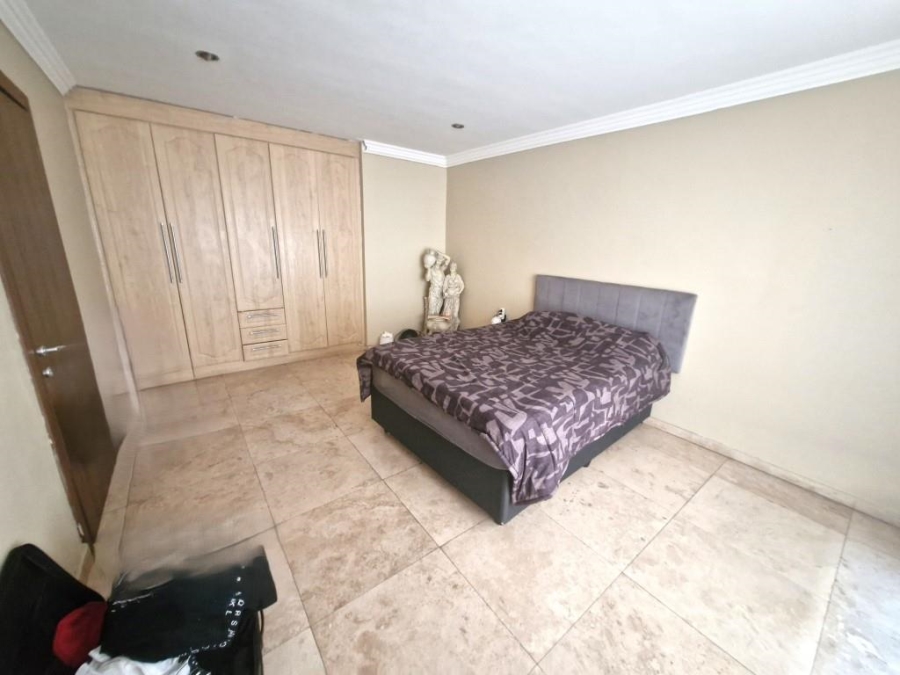 5 Bedroom Property for Sale in Liefde en Vrede Gauteng