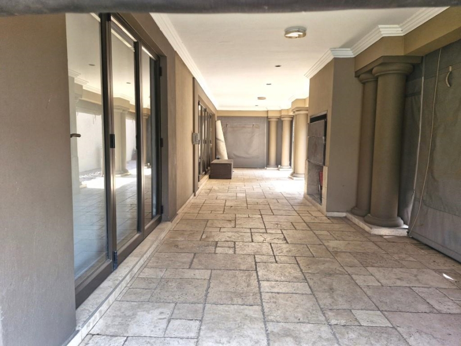 5 Bedroom Property for Sale in Liefde en Vrede Gauteng