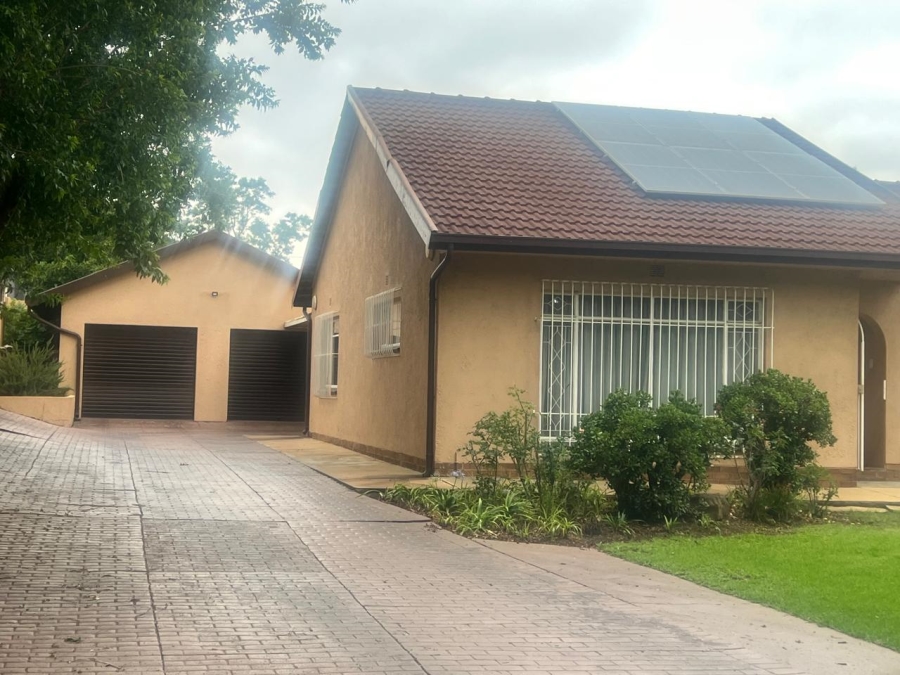 4 Bedroom Property for Sale in Brackendowns Gauteng