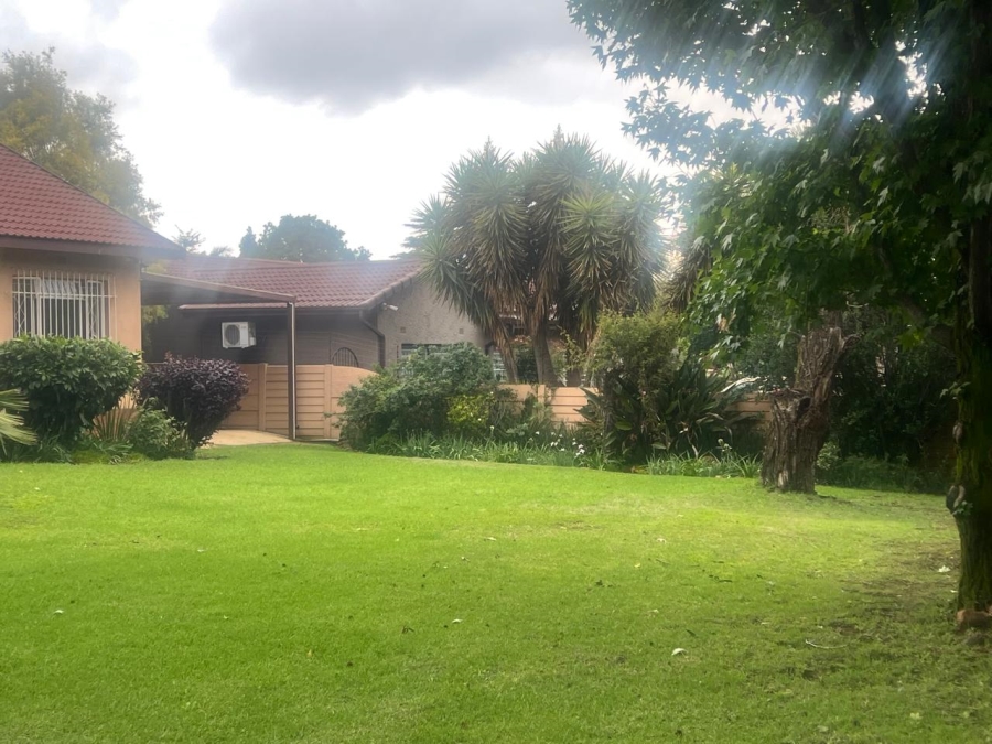4 Bedroom Property for Sale in Brackendowns Gauteng