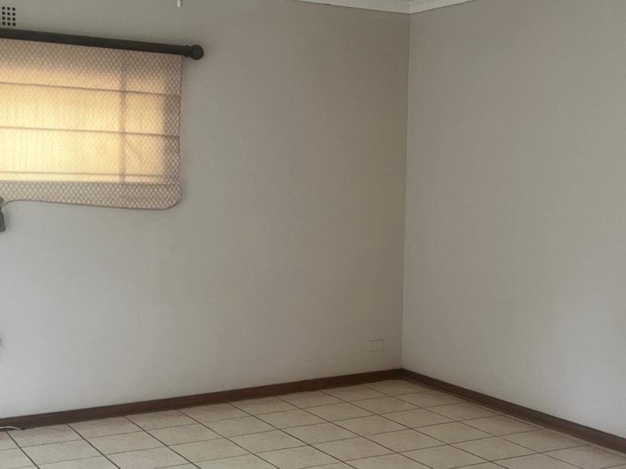 4 Bedroom Property for Sale in Brackendowns Gauteng