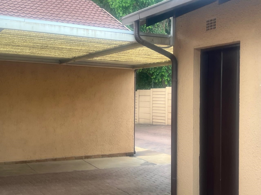 4 Bedroom Property for Sale in Brackendowns Gauteng