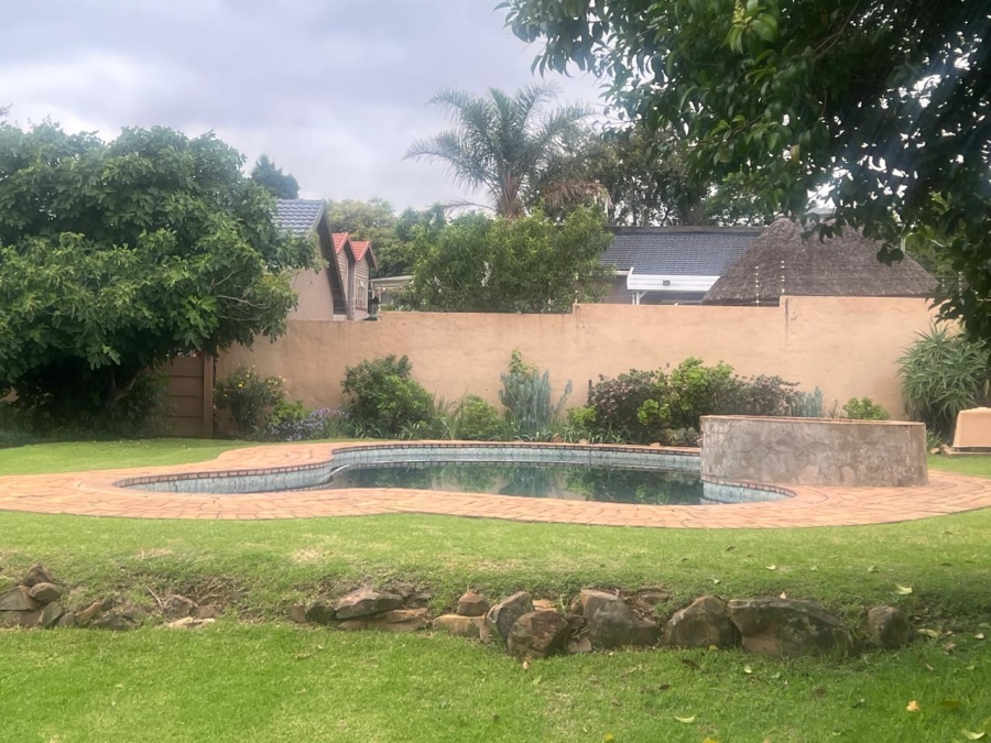 4 Bedroom Property for Sale in Brackendowns Gauteng