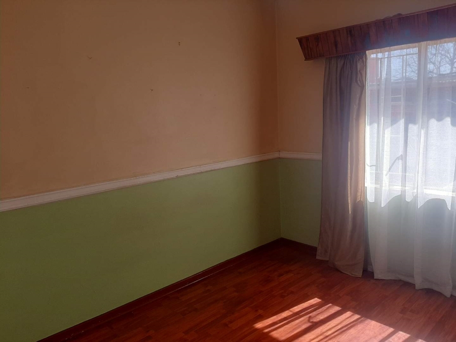 6 Bedroom Property for Sale in Rewlatch Gauteng