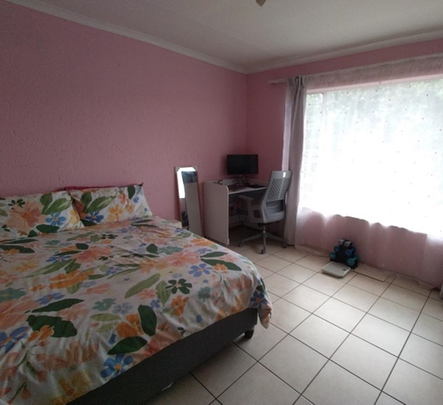 2 Bedroom Property for Sale in Ridgeway Gauteng