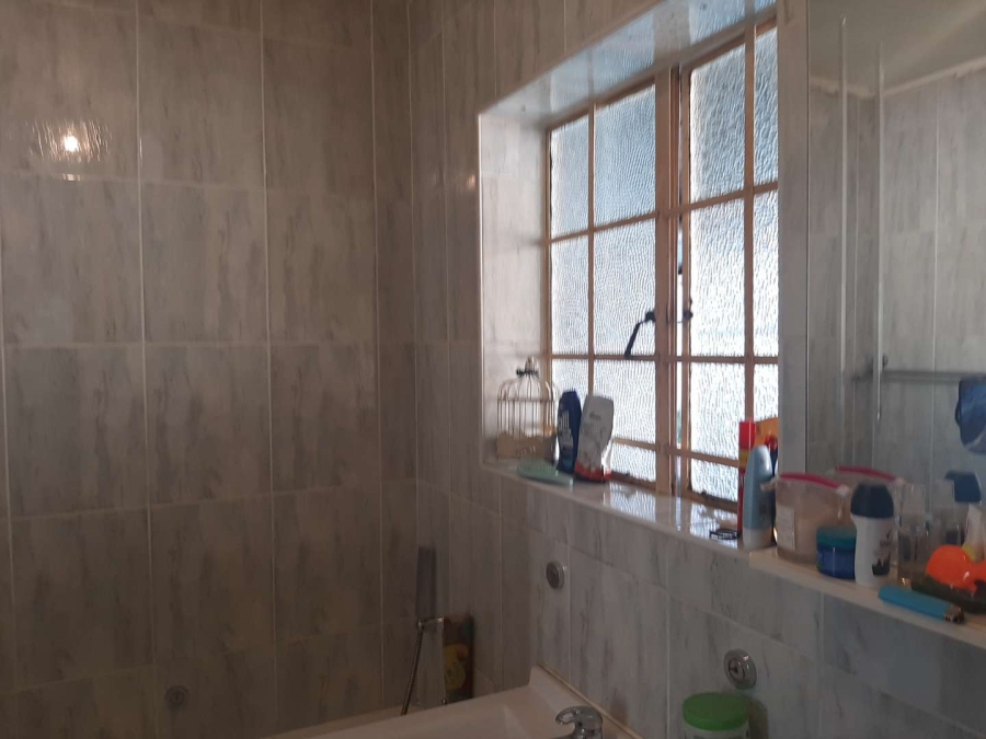 4 Bedroom Property for Sale in Rewlatch Gauteng