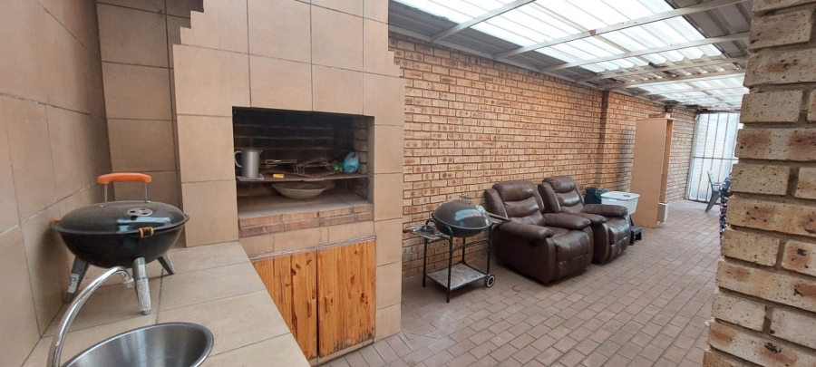 2 Bedroom Property for Sale in Union Gauteng