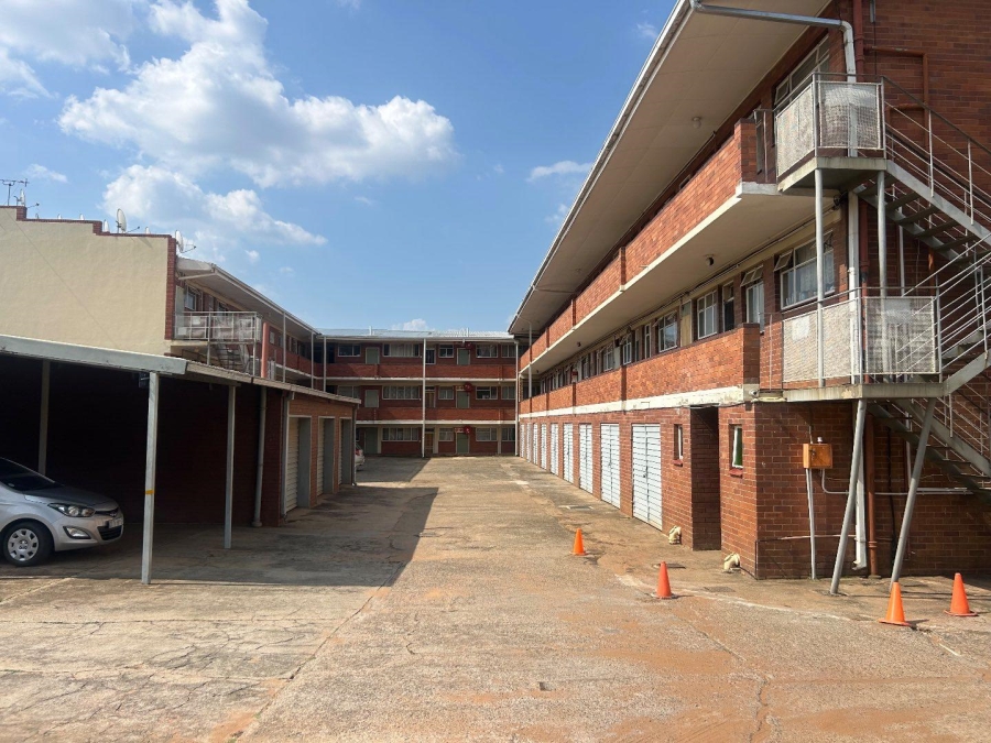 1 Bedroom Property for Sale in Pretoria Gardens Gauteng