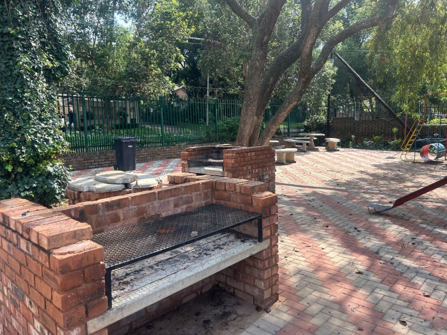 1 Bedroom Property for Sale in Pretoria Gardens Gauteng