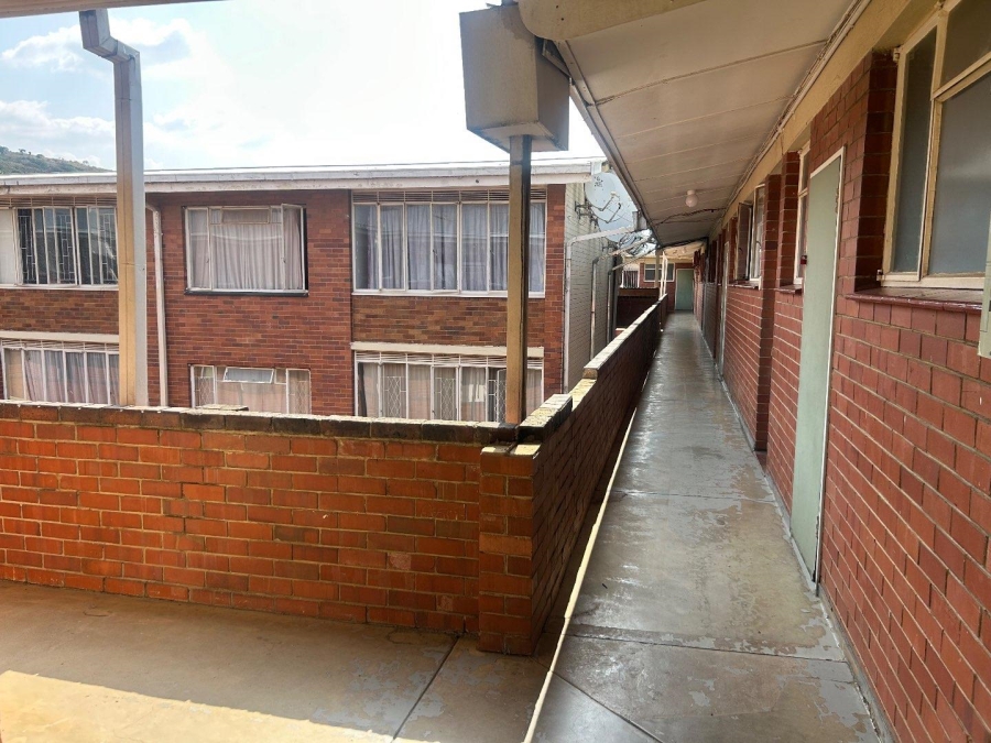1 Bedroom Property for Sale in Pretoria Gardens Gauteng