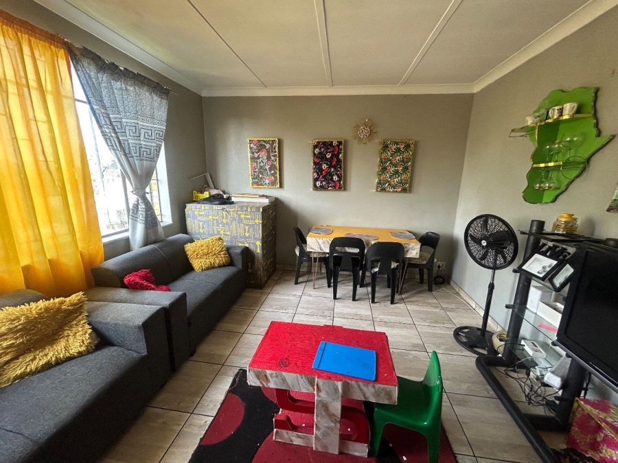 1 Bedroom Property for Sale in Pretoria Gardens Gauteng