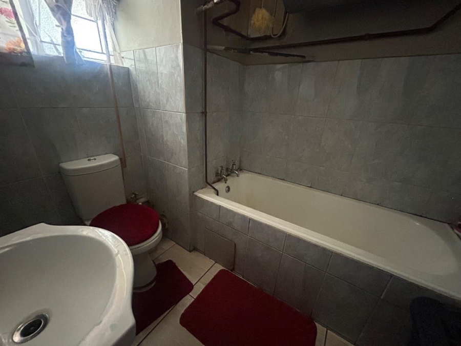 1 Bedroom Property for Sale in Pretoria Gardens Gauteng