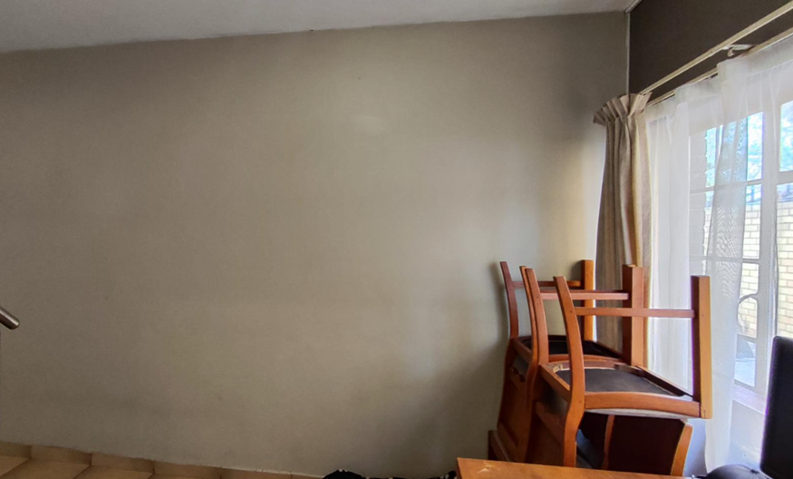 2 Bedroom Property for Sale in Rhodesfield Gauteng