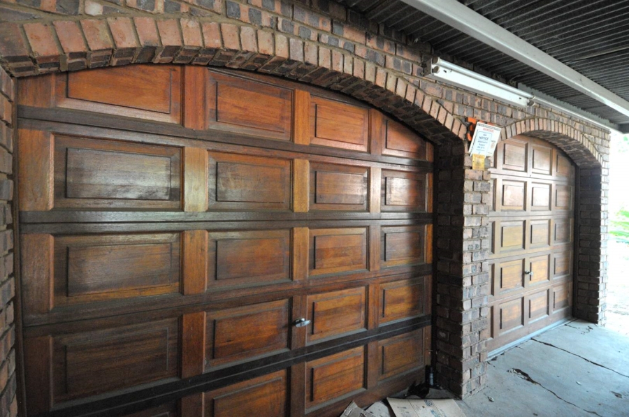 To Let 5 Bedroom Property for Rent in Garsfontein Gauteng