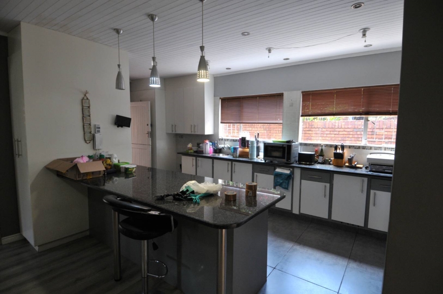 To Let 5 Bedroom Property for Rent in Garsfontein Gauteng