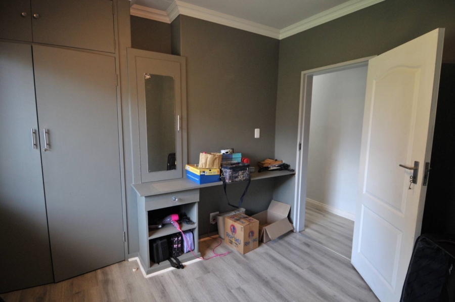 To Let 5 Bedroom Property for Rent in Garsfontein Gauteng