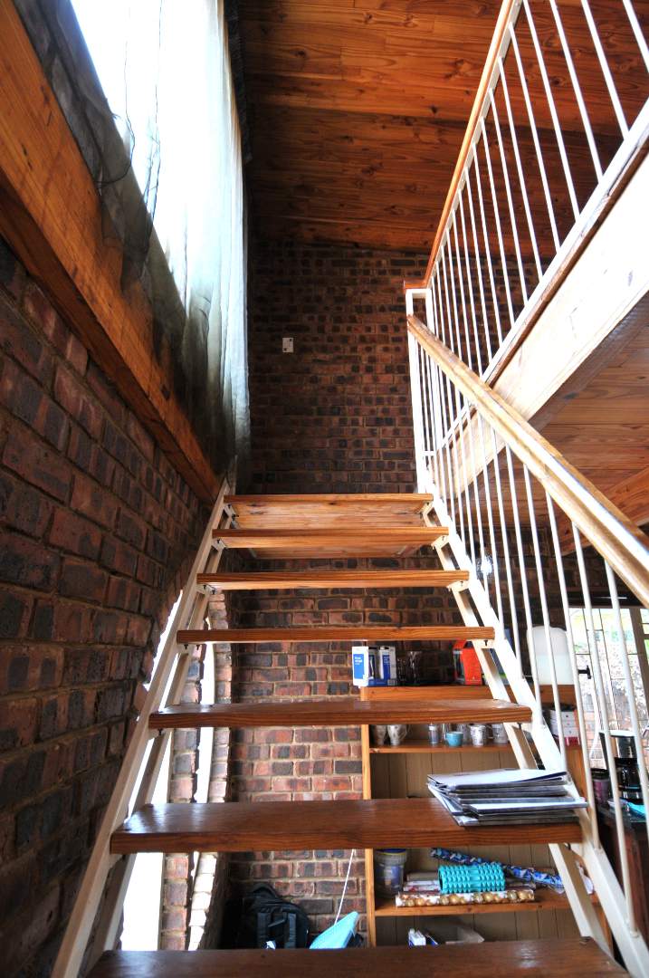 To Let 5 Bedroom Property for Rent in Garsfontein Gauteng